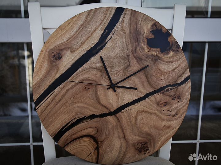 Часы из дерева, часы из массива, часы из смолы