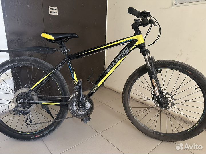 Велосипед maxxpro