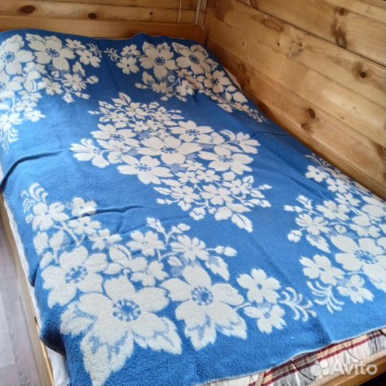 Одеяла 2-х и 1,5 байковые СССР и лебяжий пух