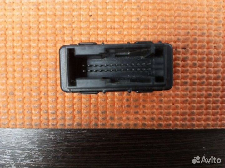 Шинный интерфейс Bmw 520Dx G30 B47D20A 2019