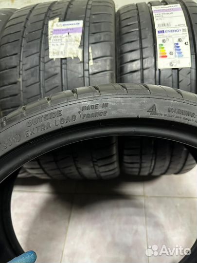 Michelin Pilot Sport 4 S 245/30 R20 и 305/30 R20