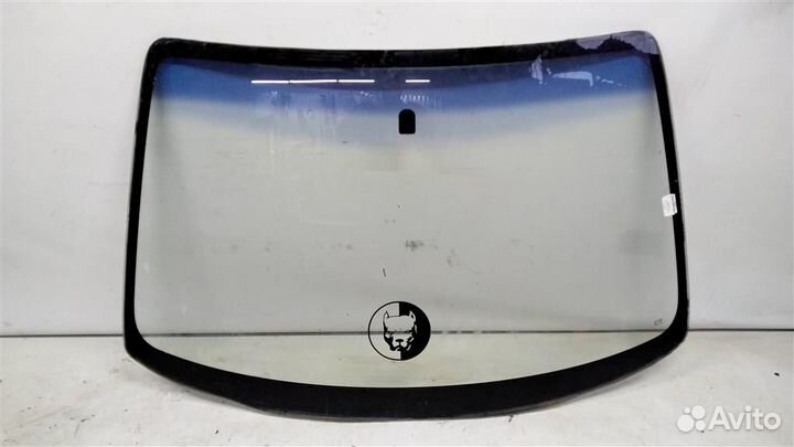 Стекло лобовое ветровое Mazda 323 С ва 97-00г