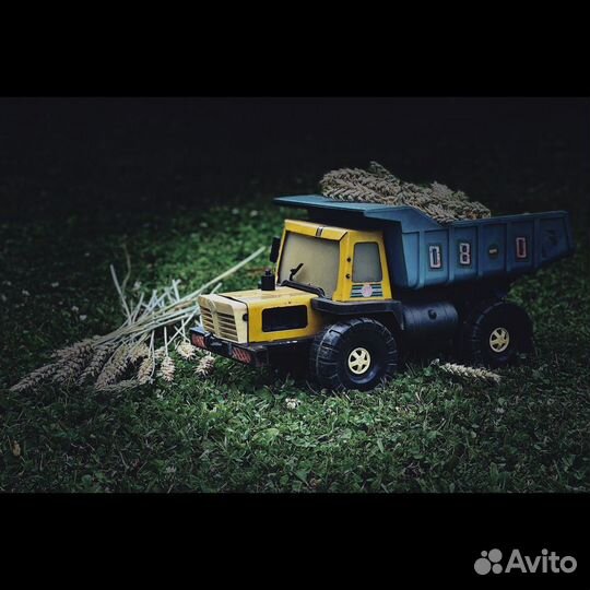Игрушка самосвал СССР бмз
