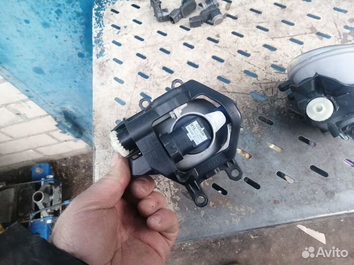 Птф передние Toyota RAV4 XA50