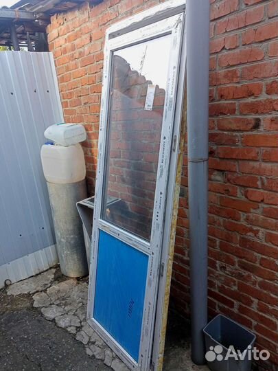 Дверь металолластиковая балконная б/у