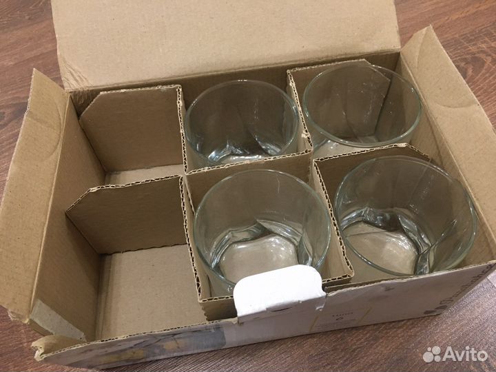 Набор из четырёх стаканов