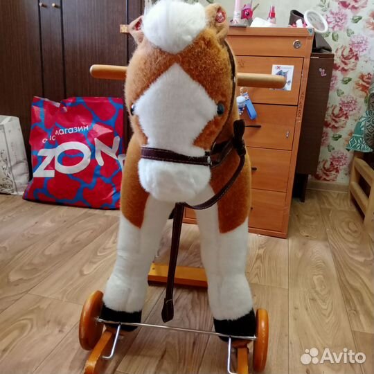 Детская качалка лошадь