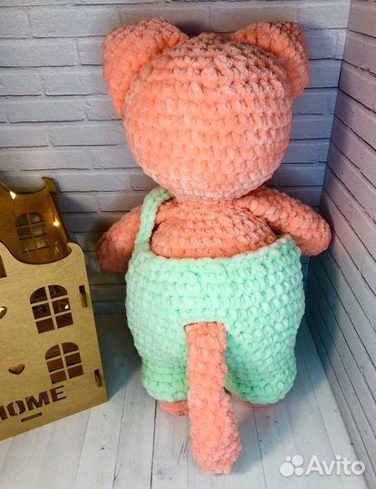 Кот в комбинезоне вязанная игрушка ручной работы