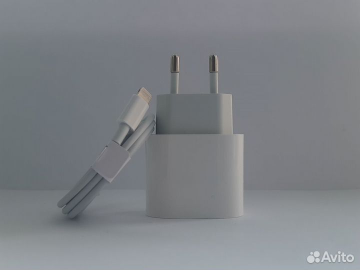 Быстрая зарядка на iPhone 20W оригинал