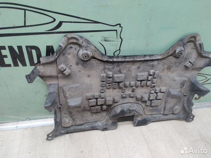 Защита двигателя Mercedes-Benz C-Class W204