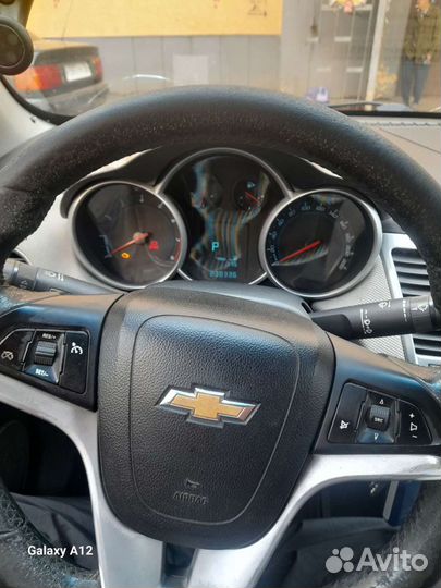 Chevrolet Cruze 1.8 AT, 2011, 238 336 км