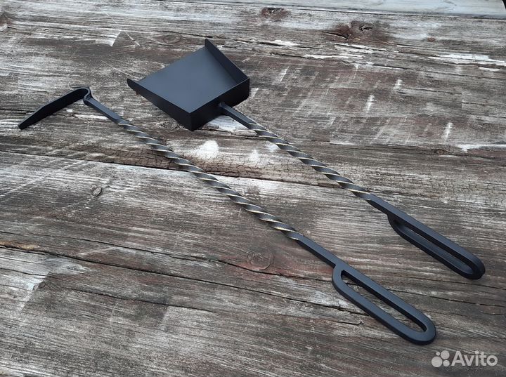 Кочерга и совок