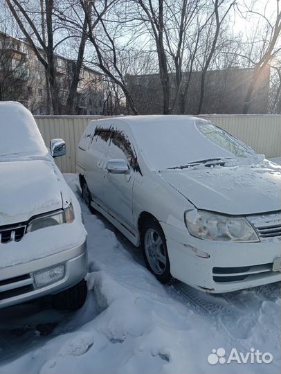 Nissan Liberty 2.0 CVT, 2002, 145 000 км