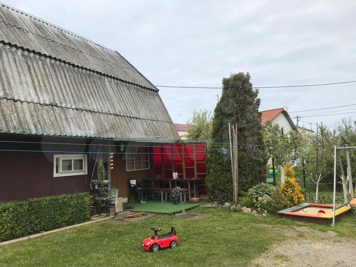 Дом 28 м² на участке 1 сот.