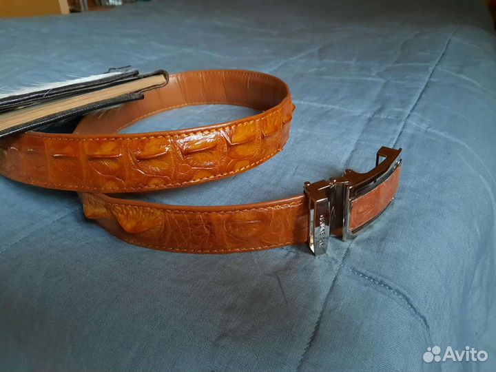 Ремень из кожи крокодила