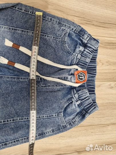 Джинсы на мальчика 140/146