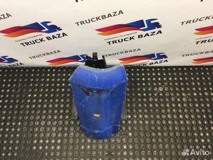 Дефлектор капота правый