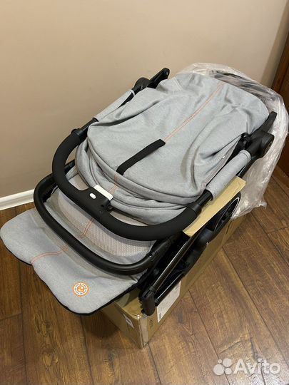 Прогулочная коляска Cybex Beezy с дождевиком