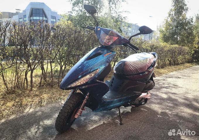 Скутер X-motors Corsa Pro