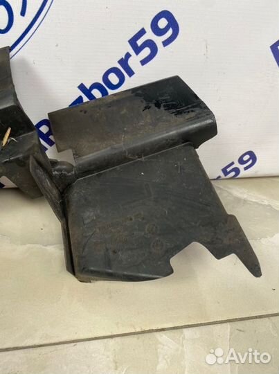 Дефлектор радиатора левый Ford S-Max WS 2006-2010