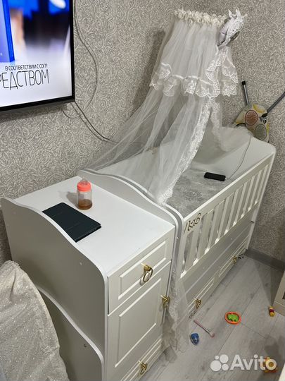 Детская кроватка