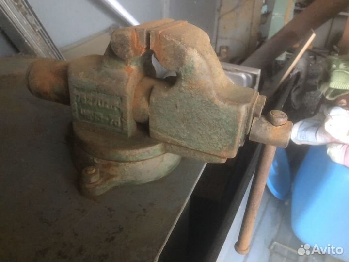 Тиски и верстак СССР