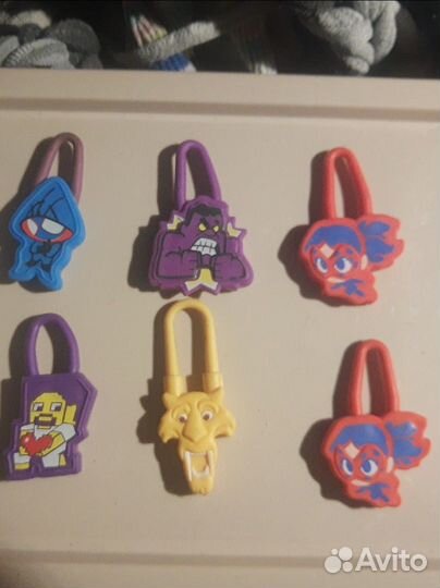 Лента замочки Тикеры