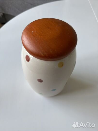 Банка для хранения сыпучих продуктов