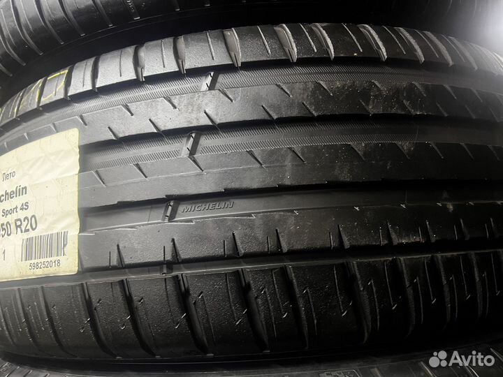 Michelin Pilot Sport 4 SUV 235/50 R20