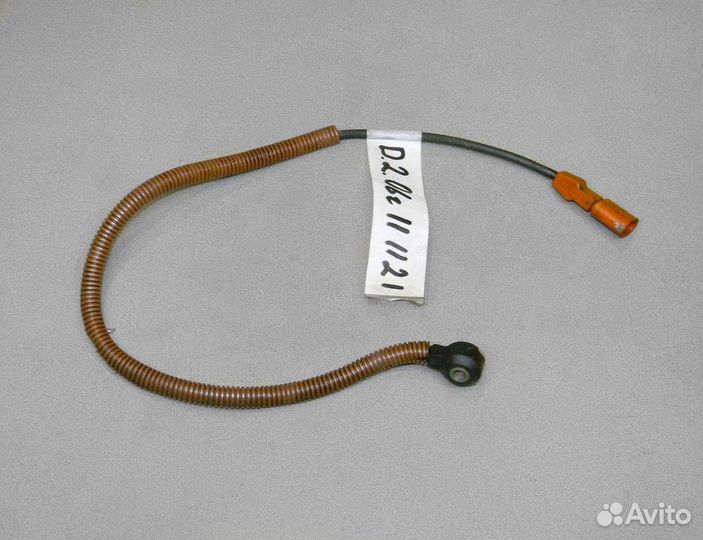 Датчик детонации Audi A8 D2 6.0