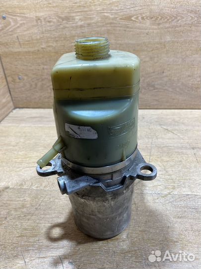 Насос гура Ford Focus 2