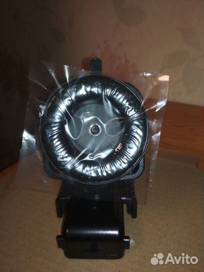 Intego Кронштейн на стекло