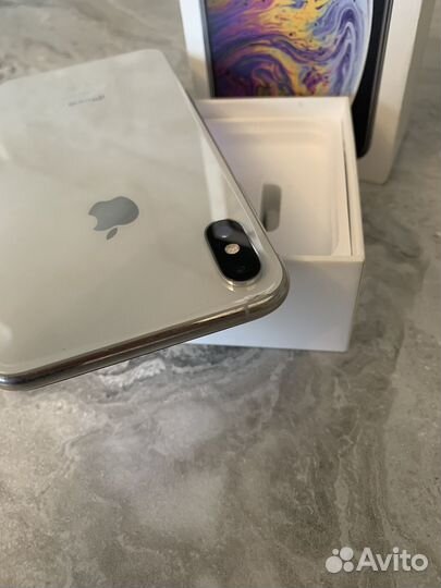 iPhone Xs Max, 64 ГБ