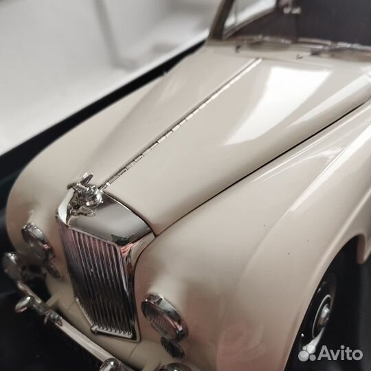 Minichamps 1 18 Bentley R 100139422