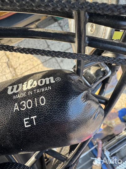 Бейсбольная маска, Wilson