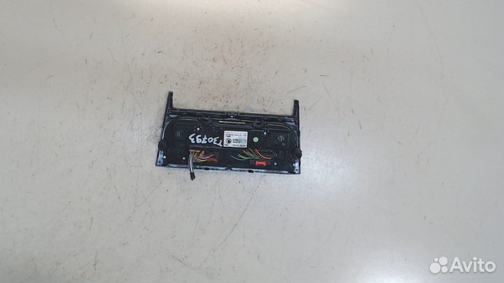 Переключатель отопителя Skoda Karoq 2017, 2019