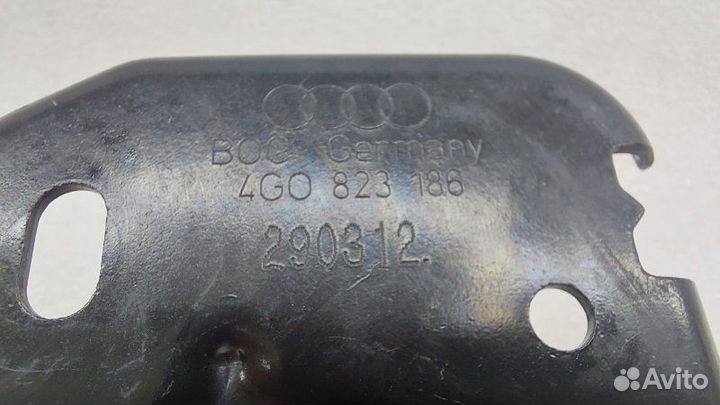 Петля замка капота Audi A6 C7 cgwb 2016