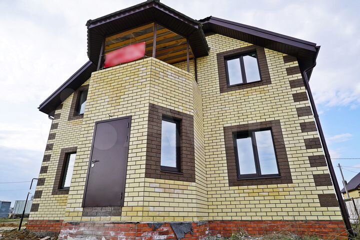 Коттедж 155,3 м² на участке 10 сот.