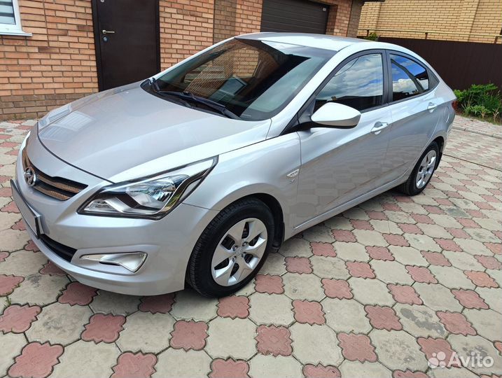 Hyundai Solaris 1.6 AT, 2015, 100 000 км