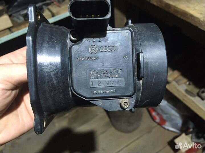 Дмрв (расходомер воздуха) Ауди A4/A6 2.4-2.8