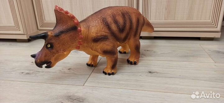 Динозавр игрушка фигурка