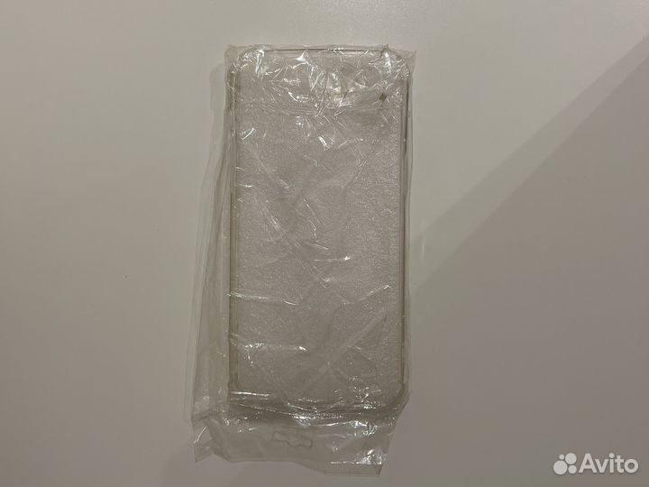 Противоударный чехол на iPhone 14 Pro Max