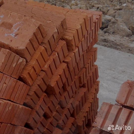 Прочный керамический кирпич