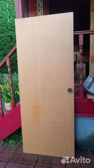 Дверь входная деревянная, дверь массив 2 шт. б/у