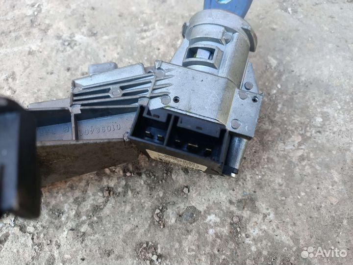 Замок зажигания Fiat Linea