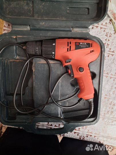 Шуруповёрт p.i.t электрический