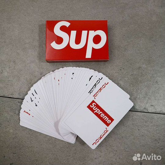 Игральные карты Supreme