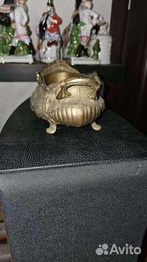 Жардиньерка, кашпо, бронза,бронзовое кашпо