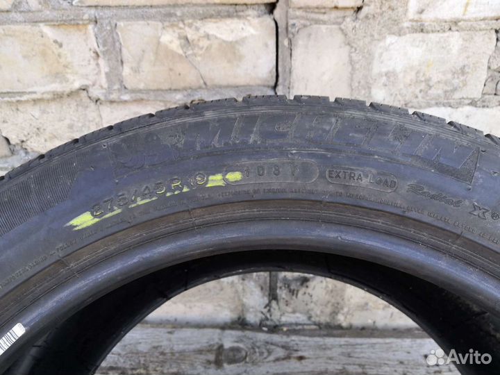 Michelin Latitude Tour HP 275/45 R19