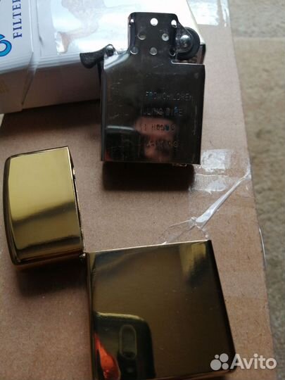 Золотая зеркальная зажигалка Zorro